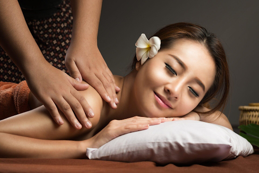 Wie Thaimassage Die Blutzirkulation Fördert und Schmerzen Lindert
