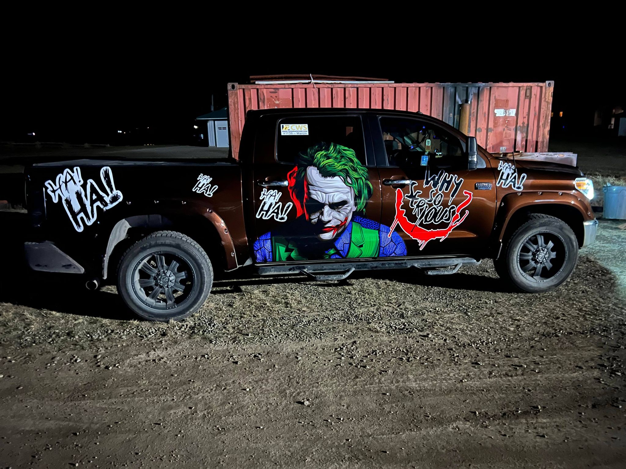 Auto selber folieren Kosten vs. Profi: Ihr Weg zum perfekten Anime für Car Itasha!