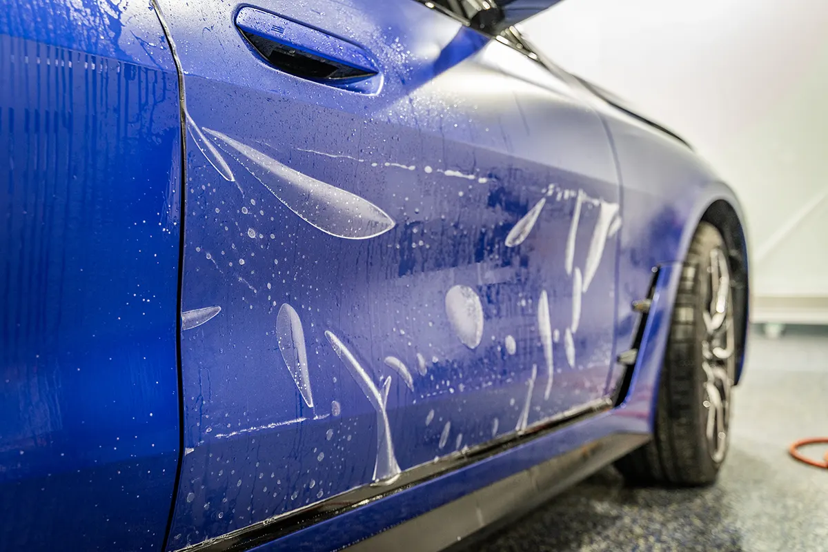 Warum Steinschlagschutz Auto auf professionellen Steinschlagschutz mit PPF von Royal Glanz GmbH setzt